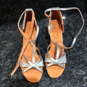 Sansha silver glitter dance shoes 38